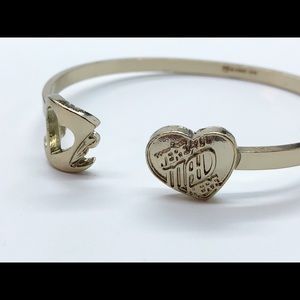 Disney Jewelry - Disney Mad Hatter Alice in Wonderland Bracelet Disney Jewelry - Disney Mad Hatter Alice in Wonderland Bracelet